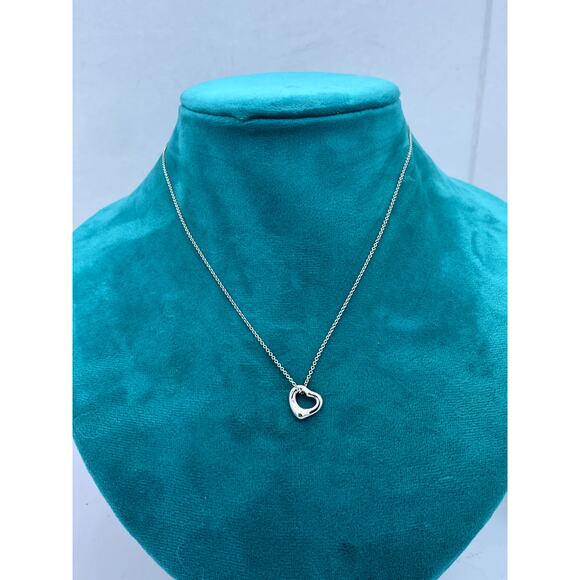 Authentic Tiffany & Co Elsa Peretti Small Open Heart Pendant Necklace 16" - Picture 4 of 11